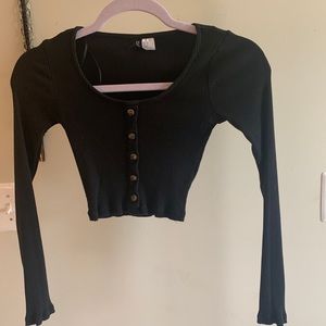 black crop top